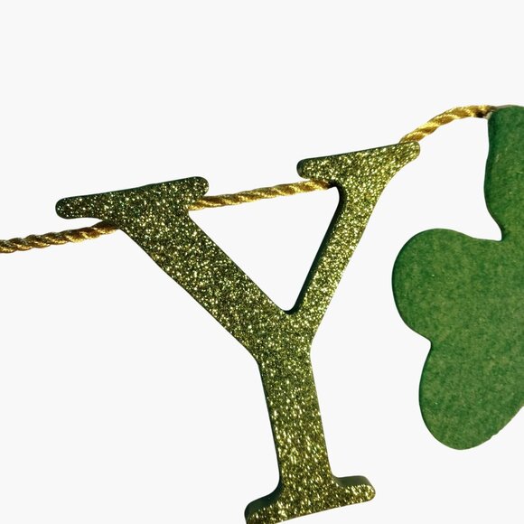 Lucky St Patricks Day Garland 38 In Green Glitter Shamrocks Luck of Irish - Picture 10 of 12